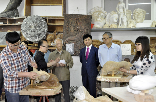 陕西服装工程学院